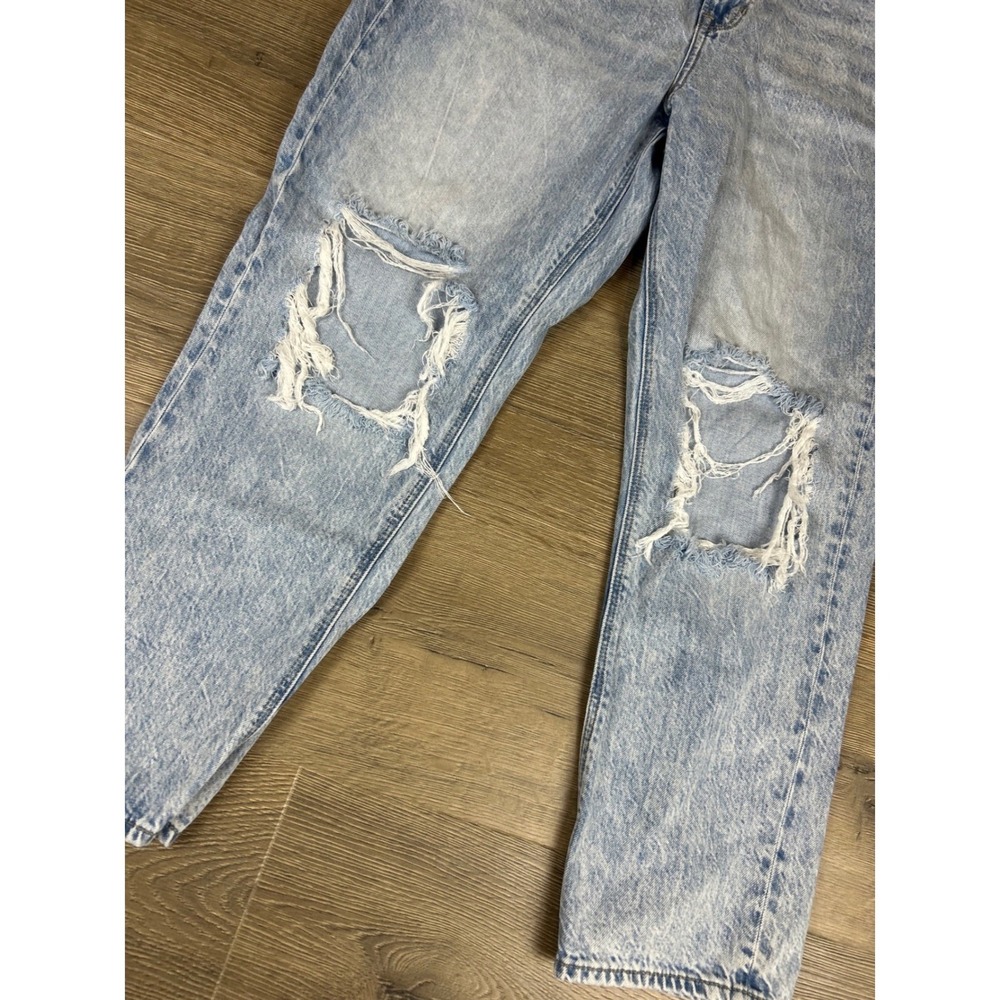 American Eagle Mom Jeans Light‎ Acid Wash Distressed High Rise Size 10 Short - Picture 5 of 13